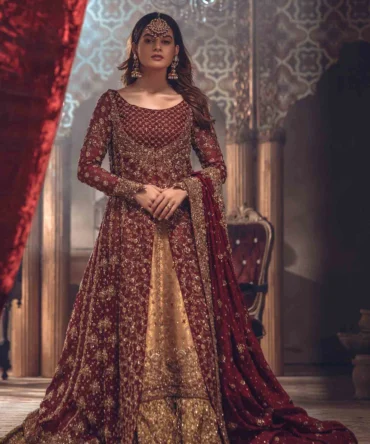 Ethereal Elegance: Anari Red Silk Net Ensemble with Zurbuff Farshi Lehenga and Embroidered Silk Net Dupatta