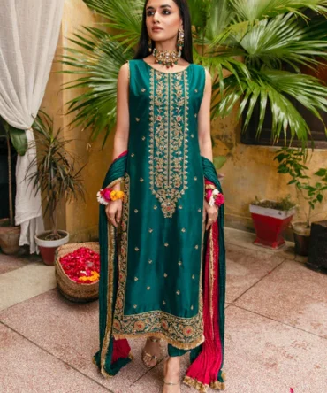 Malik Wears Long Shirts